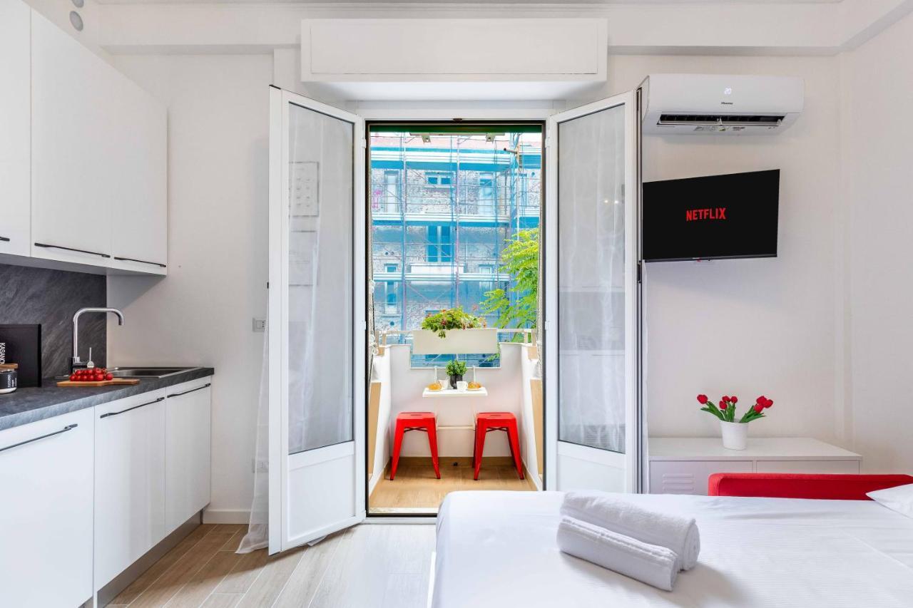 Prada & Bocconi - Cozy Studio, Fast Wifi, Tram Milánó Kültér fotó